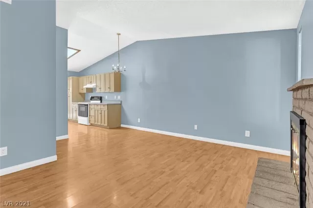 MLS: 2317923 Condo For Sale