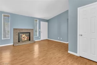 Photo #1: 2317923 Listing