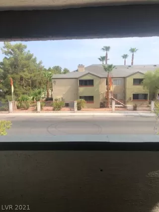 Photo #2: 2317948 Listing