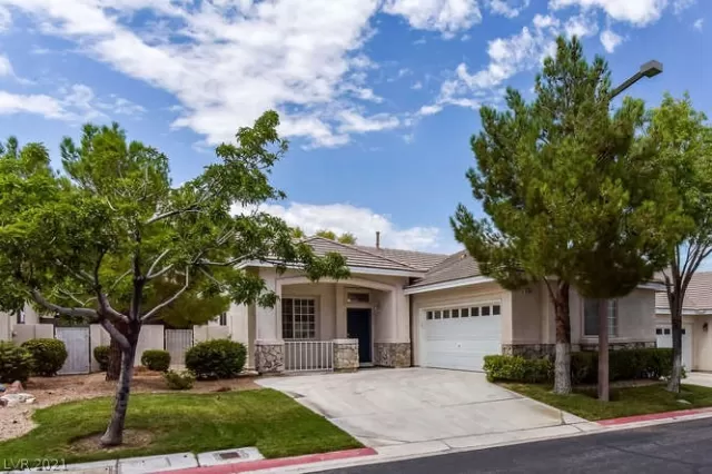 MLS: 2317963 Condo For Sale