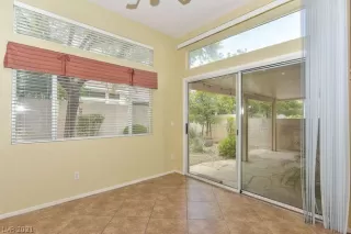 Photo #4: 2317963 Listing 