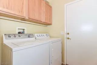 Photo #5: 2317963 Listing 