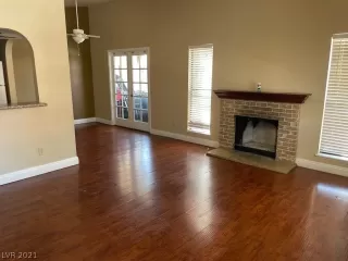 Photo #1: 2317983 Listing