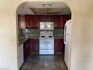 Photo #3: 2317983 Listing