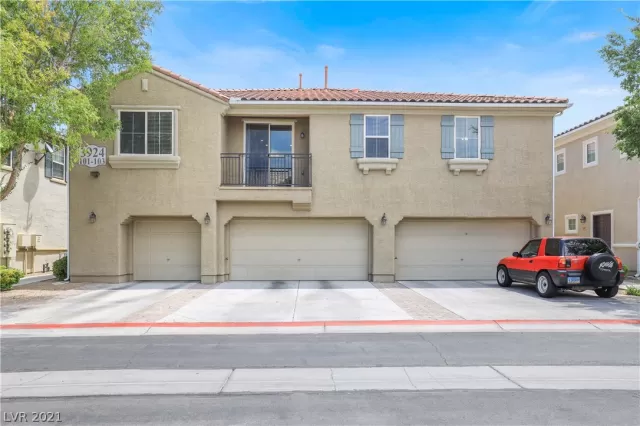 MLS: 2318011 Condo For Sale