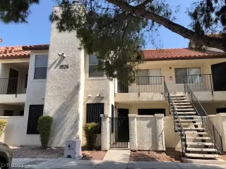 Photo #1: 2318013 Listing