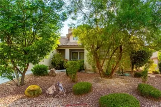 Photo #1: 2318055 Listing 