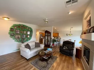 Photo #1: 2318075 Listing