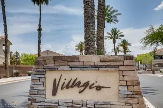 Photo #5: 2318102 Listing