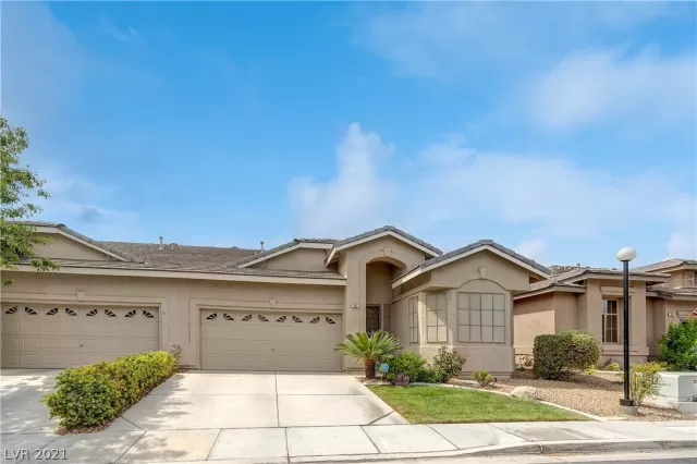 MLS: 2318149 Condo For Sale