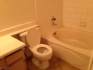 Photo #5: 2318163 Listing 