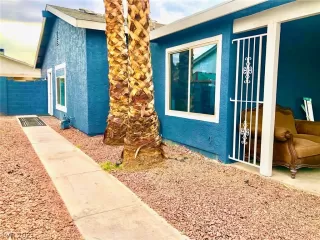 Photo #2: 2318192 Listing 