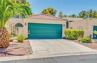 Photo #1: 2318217 Listing