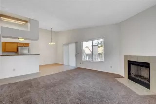 Photo #2: 2318257 Listing