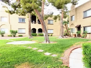 Photo #2: 2318265 Listing 