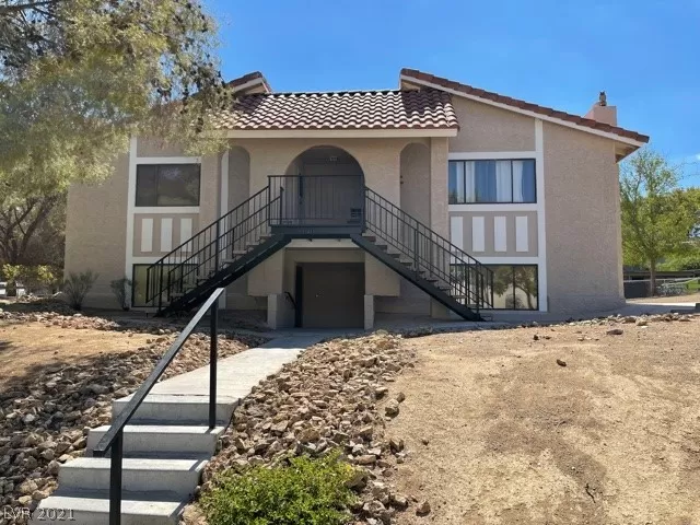 MLS: 2318294 Condo For Sale