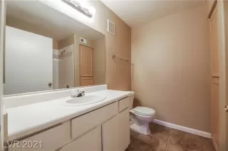 Photo #4: 2318312 Listing 