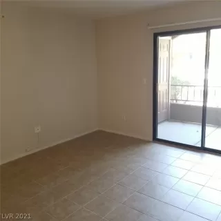 Photo #4: 2318314 Listing 