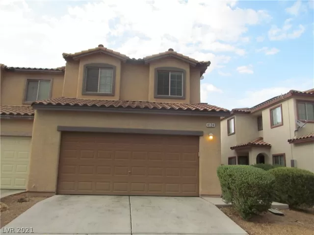 MLS: 2318366 Condo For Sale