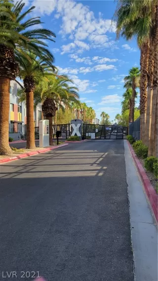 Photo #1: 2318384 Listing 