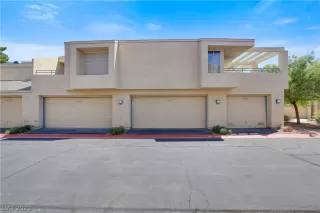 Photo #1: 2318404 Listing 