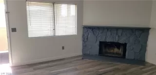 Photo #5: 2318414 Listing