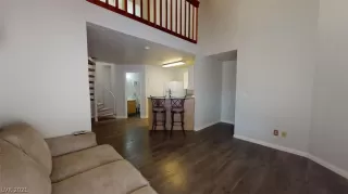 Photo #3: 2318434 Listing 