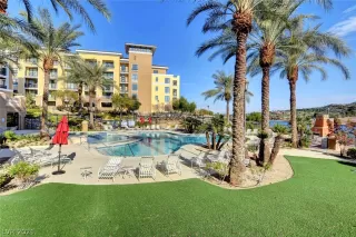 Photo #4: 2318472 Listing