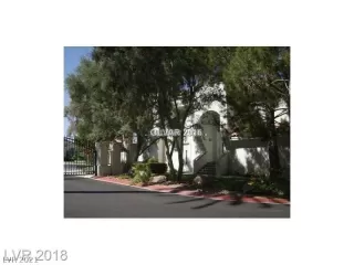 Photo #3: 2318494 Listing 