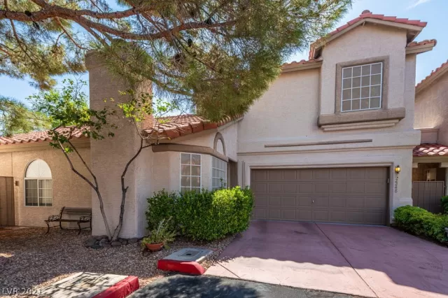 MLS: 2318513 Condo For Sale