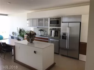 Photo #1: 2318538 Listing