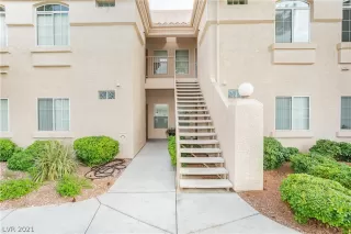 Photo #3: 2318551 Listing