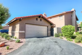 Photo #3: 2318627 Listing