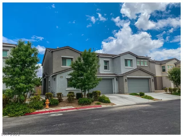 MLS: 2318633 Condo For Sale