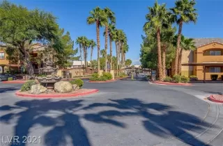 Photo #1: 2318673 Listing 