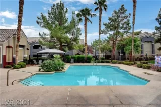 Photo #2: 2318673 Listing 