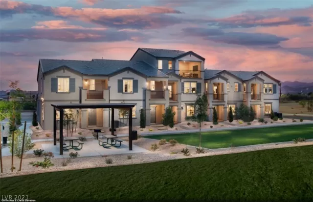 MLS: 2318679 Condo For Sale