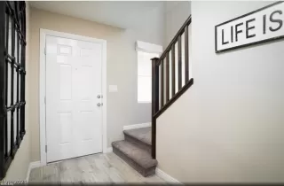 Photo #1: 2318679 Listing