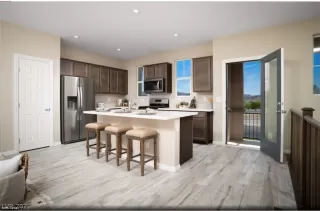 Photo #3: 2318679 Listing