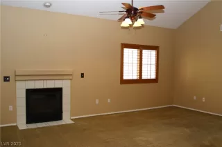 Photo #3: 2318684 Listing 