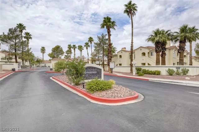 MLS: 2318686 Condo For Sale