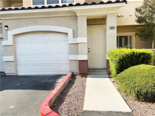 Photo #2: 2318744 Listing 