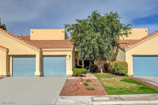 MLS: 2318748 Condo For Sale