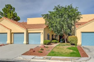 Photo #1: 2318748 Listing