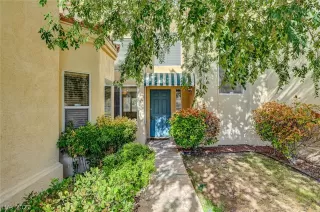 Photo #4: 2318748 Listing