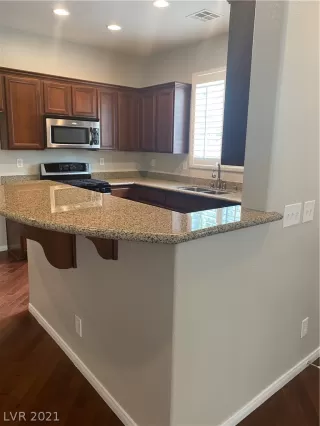 Photo #2: 2318750 Listing 