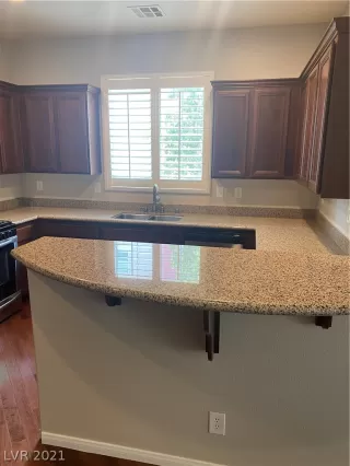 Photo #5: 2318750 Listing 