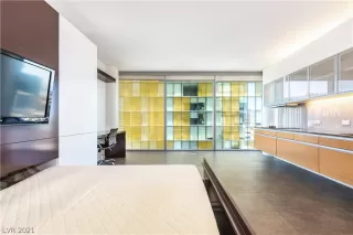 Photo #3: 2318793 Listing 