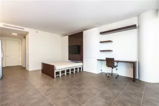 Photo #5: 2318793 Listing 