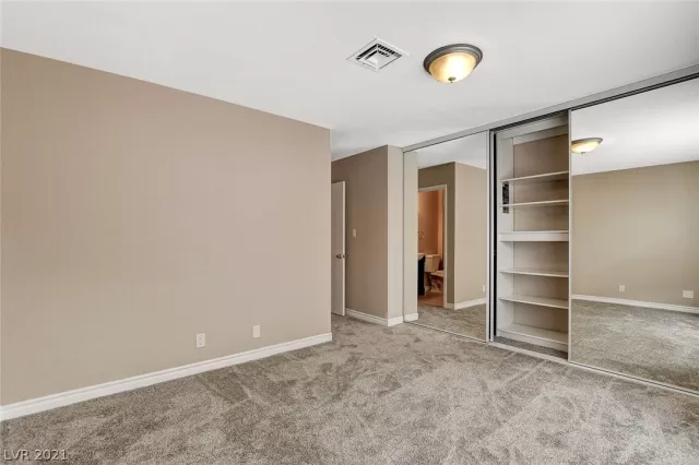 MLS: 2318800 Condo For Sale